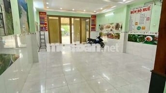 Cho thuê nhà 6 x 20 có 3 lầu 5pn 5wc sân thượng