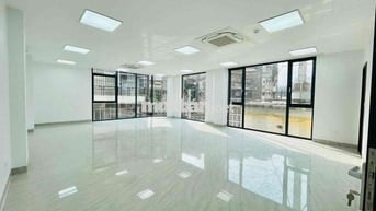 Chính chủ cho thuê sàn văn phòng tại Láng Hạ 100m2 giá 18t giá cực rẻ