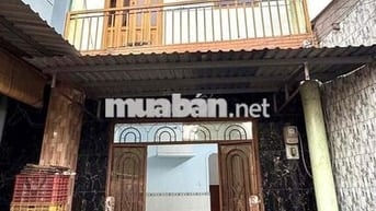 Cho thuê nhà lầu trệt có: 2pn nằm bên chợ và ga Dĩ An - Dĩ An