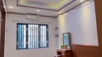 Bán nhà ngõ 392 Phố Bạch Mai. DT 33m x 5T. Nhà đẹp gần Ô tô