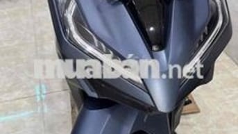 honđa Vario 125 màu xanh nhám đời đầu 2020