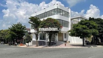 Mặt tiền Kinh Doanh Căn góc trung tâm TDM. 1 Hầm 3 Lầu 7x20m