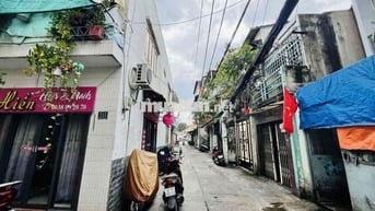 Hẻm Xe Hơi Thông | Gần Mặt Đường Xô Viết Nghệ Tĩnh | Kế Q1 | 3 Tầng |