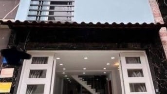 Nhà ngay Trường Sa - Quận 3 DT 55m2 giá 1 Tỷ 940 hẻm rộng, dọn ở ngay