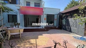 Cho thuê nhà sân vườn (350m2), 6PN, phường Trung Dũng (cũ).