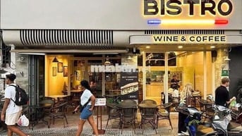 Chính chủ cho thuê nguyên căn vị trí đẹp ngang 8m quận 1