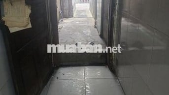 Cho thuê nhà 15m2 hẻm nhỏ Quận 4 cách quận 1 tầm 5 phút