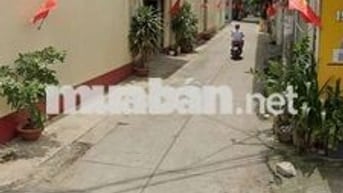 Cho thuê nhà bình long  hẻm xe tải