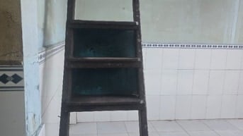 Cho thuê nhà Quận 4 hẻm nhỏ 15m2, diện tích sử dụng 30m2