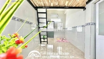 PHÒNG BAN CÔNG GÁC CAO - CÓ MÁY LẠNH - Ở ĐƯỢC LIỀN - AN NIINH