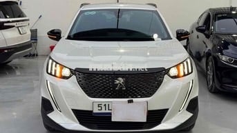 Peugeot 2008 2024 GT Line 1.2 AT - 3600 km