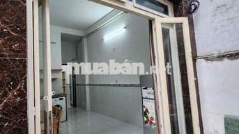 Cho thuê dạng nhà nguyên căn ngay cầu chữ Y 1 phòng ngủ + gác + phòng