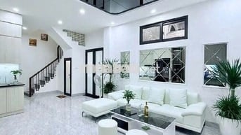 Lô Góc 3 Thoáng, Thang Máy, Gần Sân Chơi, Ô Tô 20m,Ở Ngay Khu Quân Đội