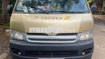 Toyota Hiace 2006 van 3 chổ máy dầu