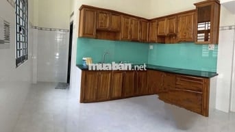 Cho Thuê Nhà 1 trệt 1 lửng 2 lầu sân thượng DT 70m2.