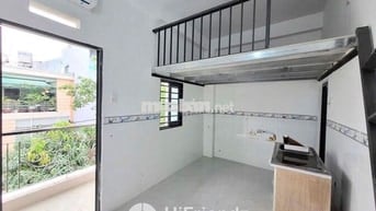 CĂN HỘ BAN Công Sẵn Máy Lạnh - Ngay Đầu Văn Cao - Giáp 4 Xã - Ở liền