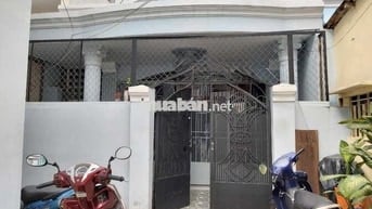 Nhà bán 98m2, 3 phòng ngủ, đường Tôn Thất Thuyết, Quận 4