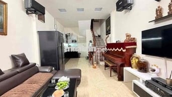 BÁN NHÀ NGUYỄN AN NINH - LÔ GÓC - Ô TÔ ĐỖ CỬA - 40m2 - 5 tầng - 10,2