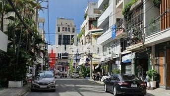 BÁN GẤP CHDV ĐIỆN BIÊN PHỦ Q.BT HẺM XE HƠI - CÁCH VÀI CĂN RA MẶT TIỀN