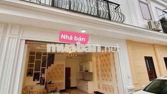 CẦN BÁN NHÀ CỔ LINH LONG BIÊN HÀ NỘI.