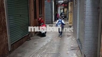 NHÀ TRUNG TÂM HAI BÀ TRƯNG 4 TẦNG 3 NGỦ 3 VỆ SINH