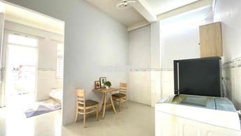 Cho Thuê Căn Hộ 1pn Ban Công Thang Máy Giặt Riêng Full NT Ngay Quận 1