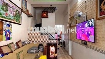 Nhà Quận Bình Tân gần chợ Bình Trị Đông giá rẻ 2PN 2WC