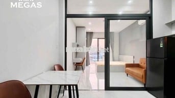 Căn hộ 1PN ban công full nội thất cao cấp ngay trung tâm Quận 7