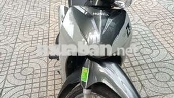 Xe dang keo day du ko chay vết gì hết