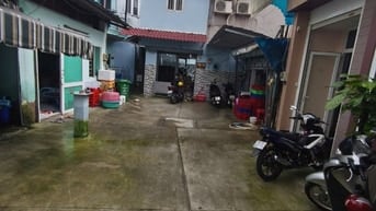 Hẻm 6m Nguyễn Quý Anh 4,6x14m nhà nát