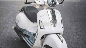 Vespa GTS300 quarsa sơn zin đẹp keng