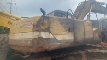 cho thuê xe cuốc hoặc bán xe cuốc 07