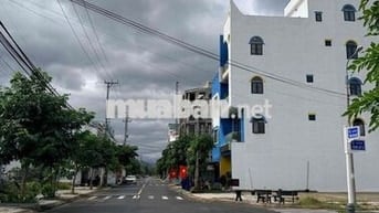 Tôi chính chủ bán đất gần chung cư