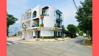 🔴🆘 Nhà Đẹp Hòa Minh 🆘 Căn Góc gần biển rất thoáng và đẹp