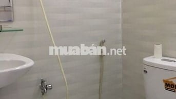 Cần cho thuê căn hộ 212B Nguyễn Trãi Q1 DT 57m2, 2pn, 1WC. Giá 9tr