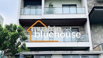 NHÀ ĐƯỜNG HOA ĐÀO DIỆN TÍCH: 8X18M HẦM TRỆT 3 LẦU PHÚ NHUẬN CHO THUÊ