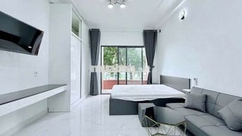 Phòng đẹp Q4 – full nội thất cao cấp, sân phơi riêng, giá 11tr