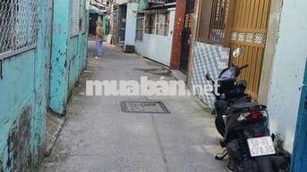 Bán nhà Bình Đông hẻm thông thoáng.