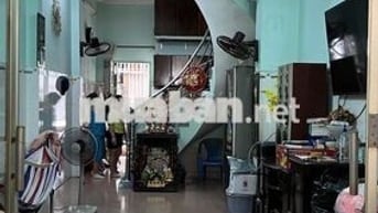 Cần bán nhà gấp 1 trệt 1 lầu . Gần cầu Nguyễn Văn Cừ