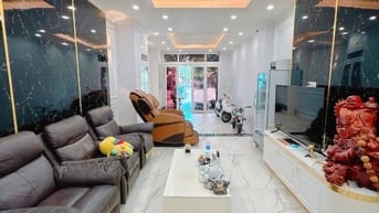 - NHÀ MỚI 5 TẦNG  ĐẸP LUNG LINH - FULL NỘI THẤT CAO CẤP VÀO Ở NGAY 