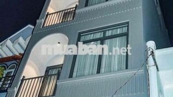 CĂN HỘ ĐẸP BAN CÔNG RỘNG ĐÓN ÁNH SÁNG TRỜI