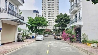 Đất đẹp 85m trục chính kdc Phúc Đạt gần Vincom550 Dĩ An