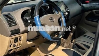 Toyota Fortuner 2010 Bạc 123863 km