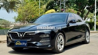 VinFast Lux A Base 2022 - Màu đen - 4v6km