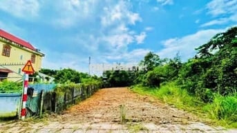 Đất Ngộp Giá Tốt DT 130m2 Full Thổ Nằm Ngay TT Củ Chi , SHR