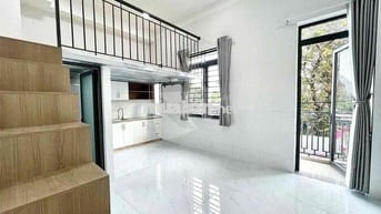 căn hộ Ban Công Gác Cao Full Nội Thất Bao Phía Ngay Công Hoà