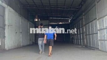 Cho thuê kho 920 m Phan van hớn 1 xẹt -Gần quoc lộ 22