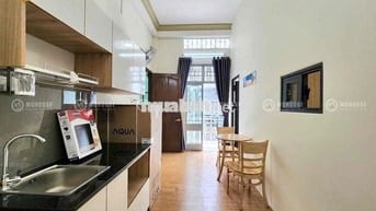 CĂN HỘ 1PN TÁCH BẾP BAN CÔNG MỚI 100% GẦN VÒNG XOAY LĂNG CHA CẢ