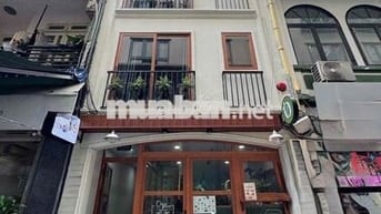 Nhà mặt tiền Thành Thái Quận 10