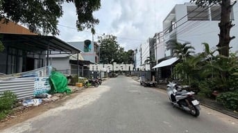 BÁN NỀN LỐC ĐẦU ĐƯỜNG PHẠM VĂN NHỜ KDC CÔNG AN HƯỚNG ĐÔNG NAM